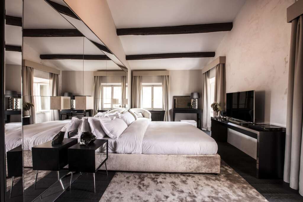 DOM Hotel by null