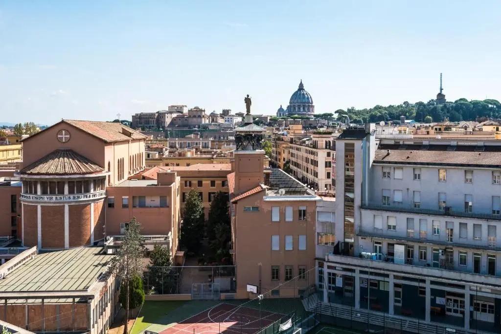 Expeditus VATICAN Luxury Suites SAINT PETER'S VIEW