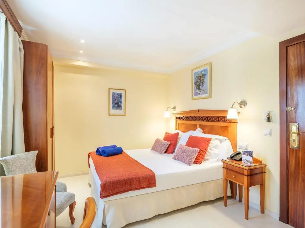 Ciutat Jardi Hotel - Chambres