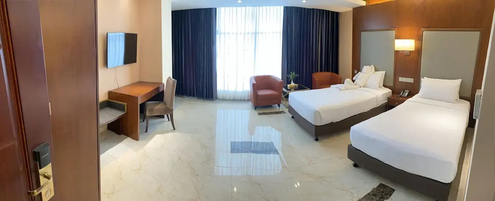 Deluxe Double room (twin beds)