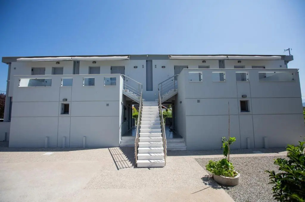 Apartments Chiliadou