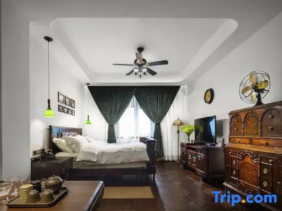Executive Double room (full double bed)