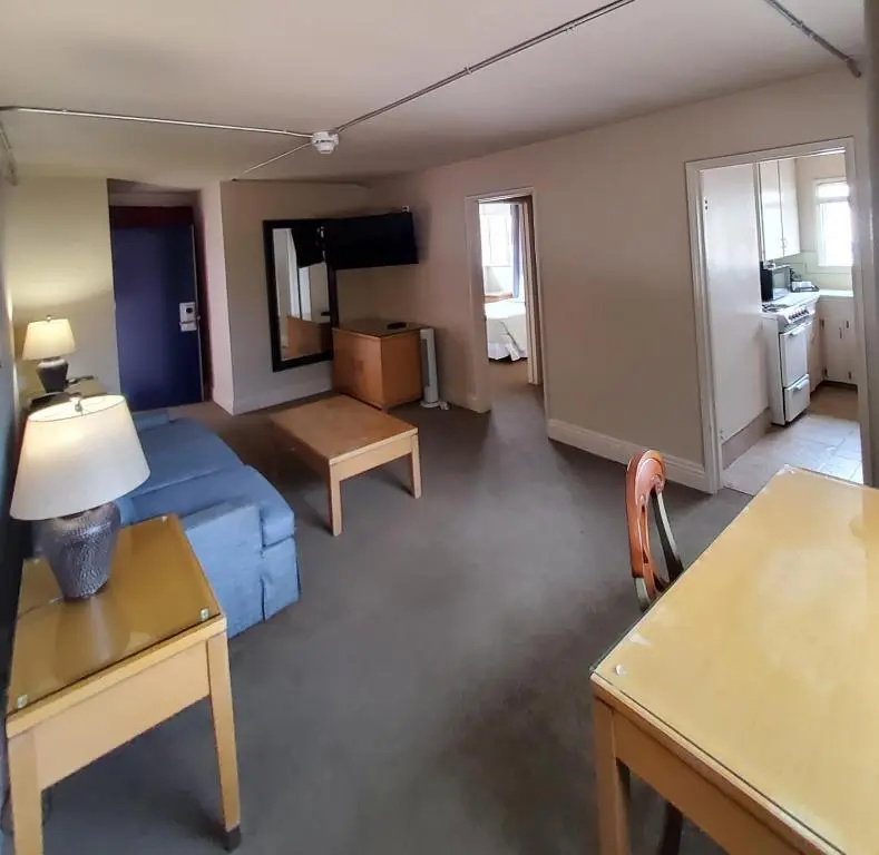 Standard Suite