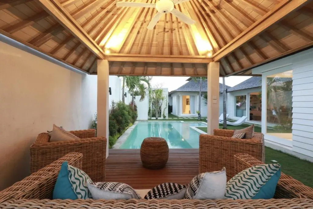 2 Bedrooms Villa