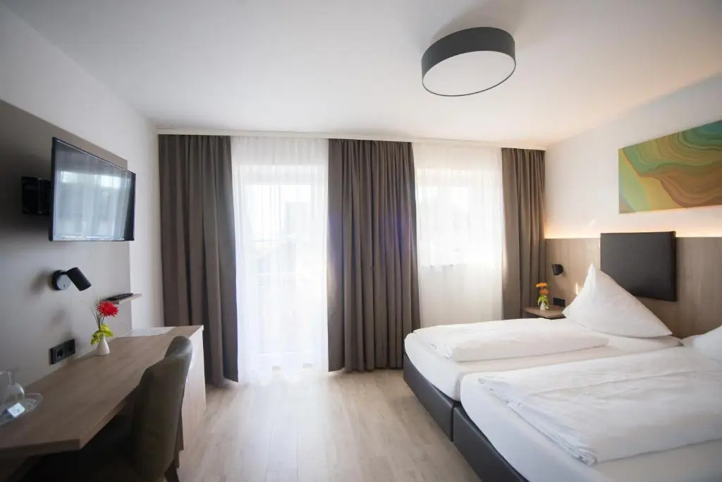 Standard Double room (full double bed)