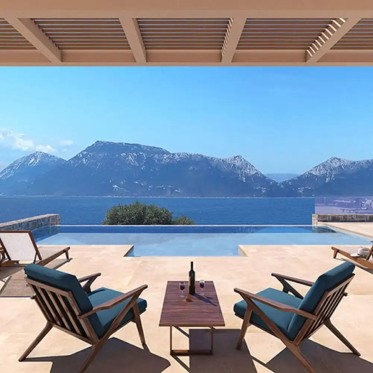 Synthesis in Lefkada
