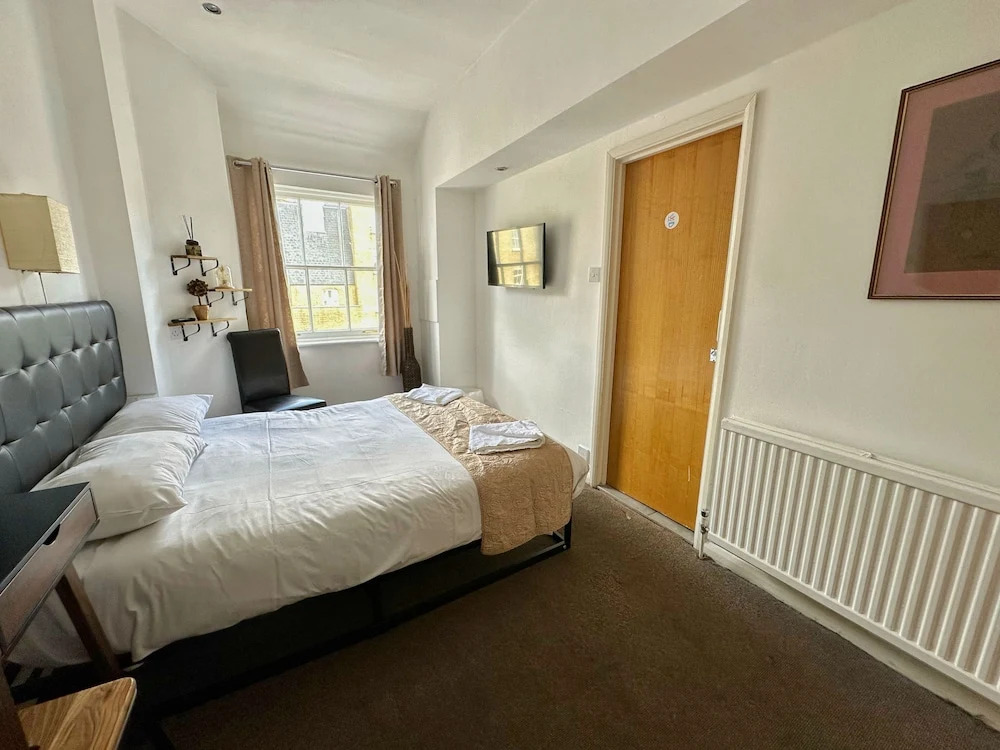 Двухместный номер Standard двуспальная кровать в Somerset Hotel Baker Street London