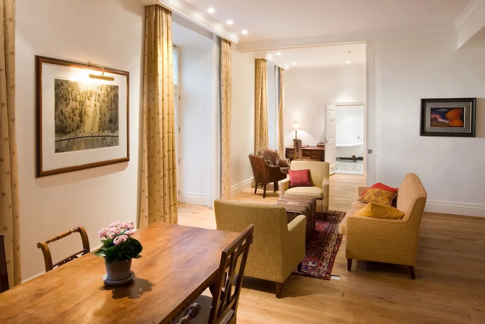 Grand Suite with balcony