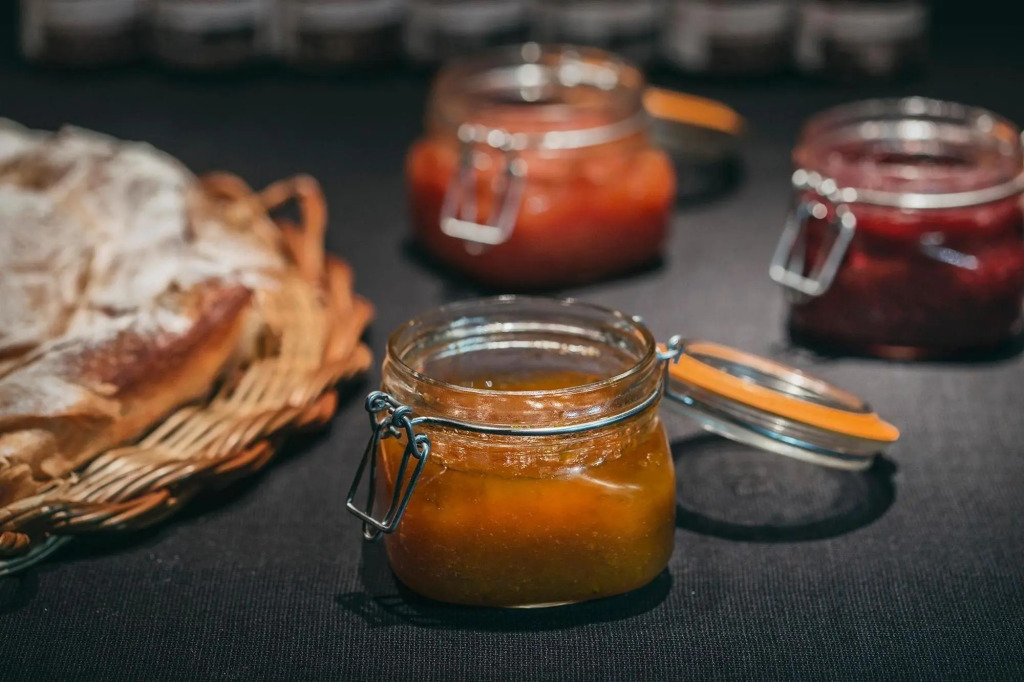 Yurbban Trafalgar Hotel picture