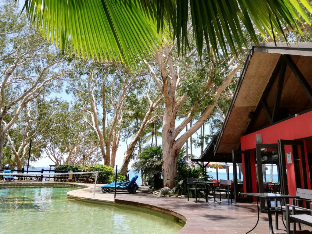 Beach & Waterfront