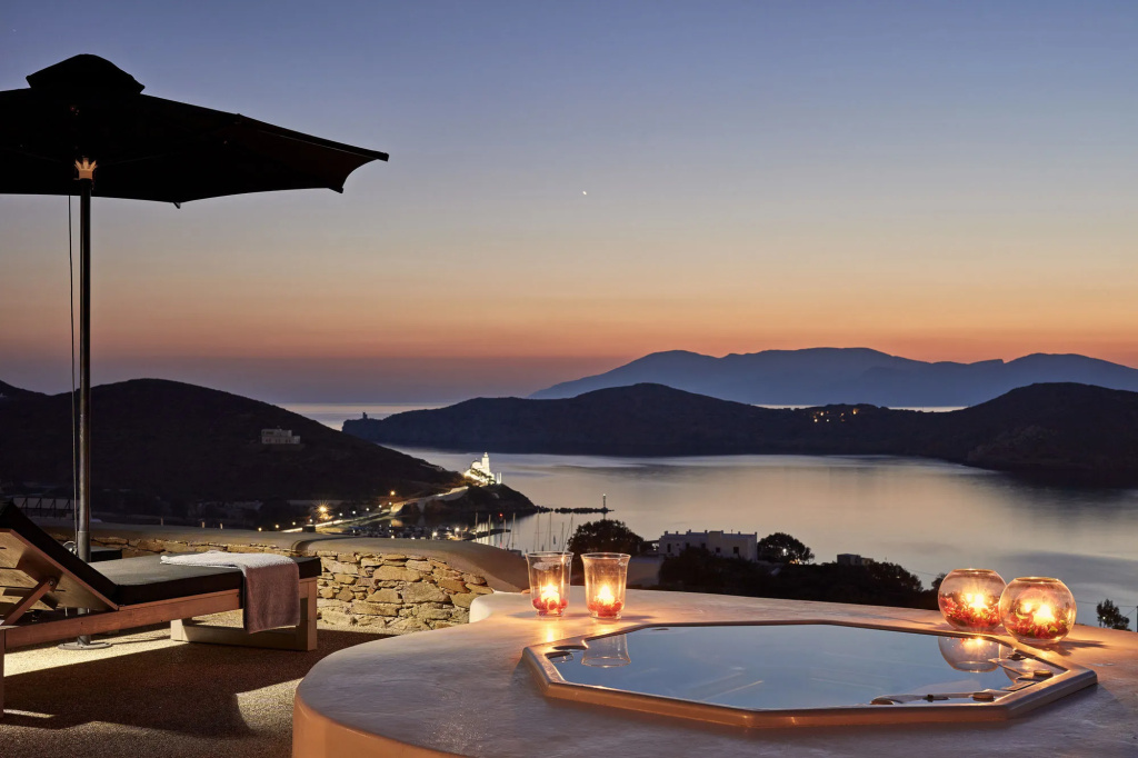 Beach & Waterfront