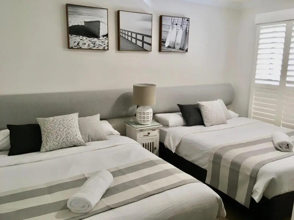 3 Bedrooms Apartment