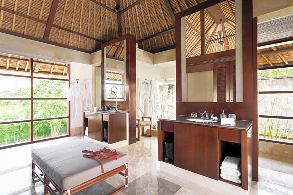 Revivo Wellness Resorts