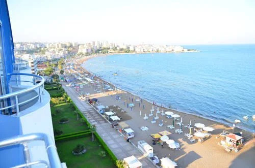 Beach & Waterfront