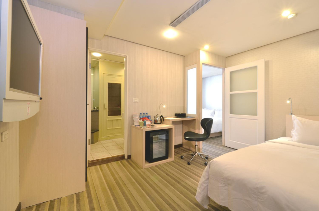 Yomi Hotel - MRT Shuanglian Station - Général