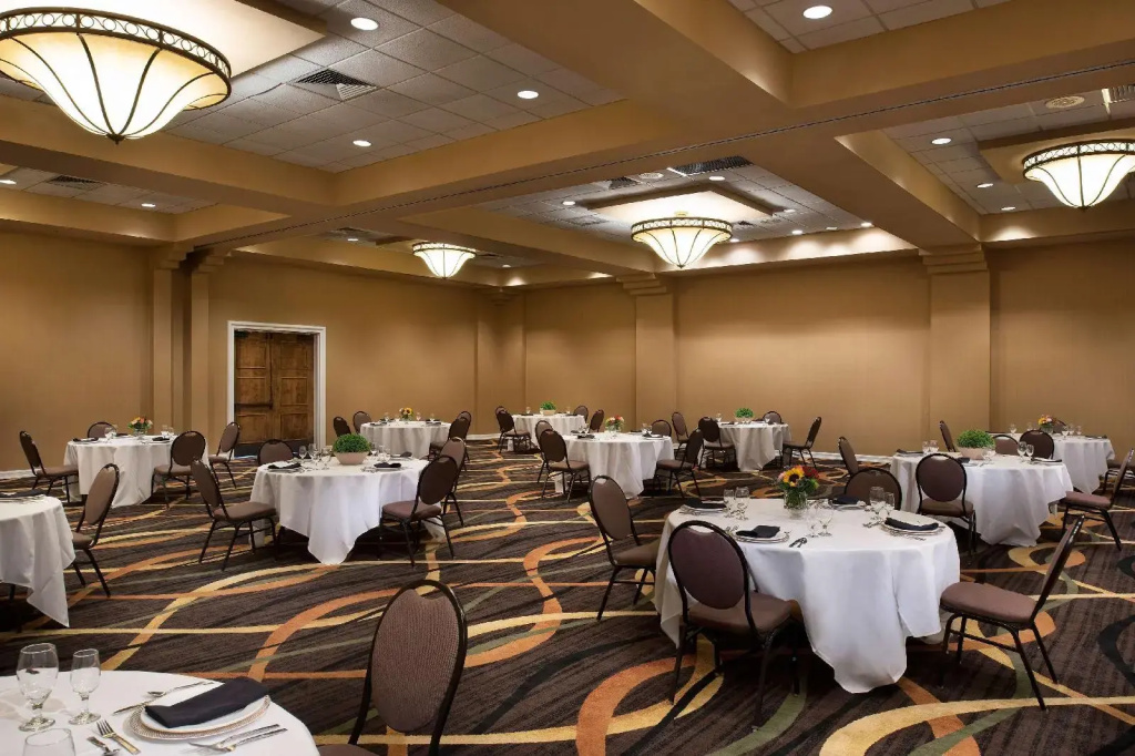 Doubletree Hotel Memphis Downtown - Général