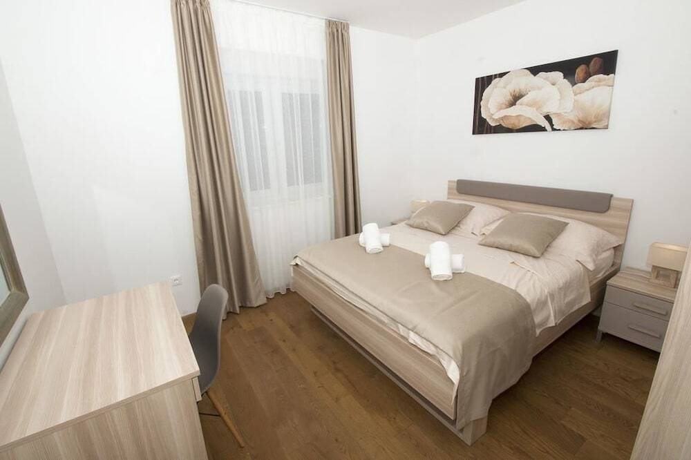 Отель LCT Apartment Laura, фото 6