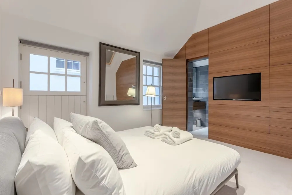Mayfair 1 Bedroom Flat