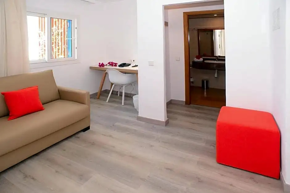 Cala Llenya Resort Ibiza - Hotel - Chambres
