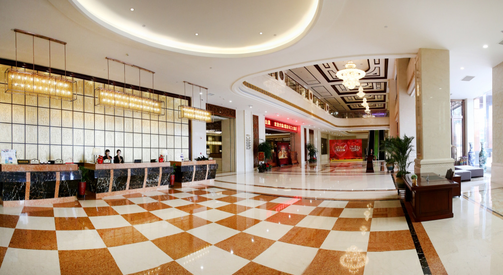 Lobby & Reception