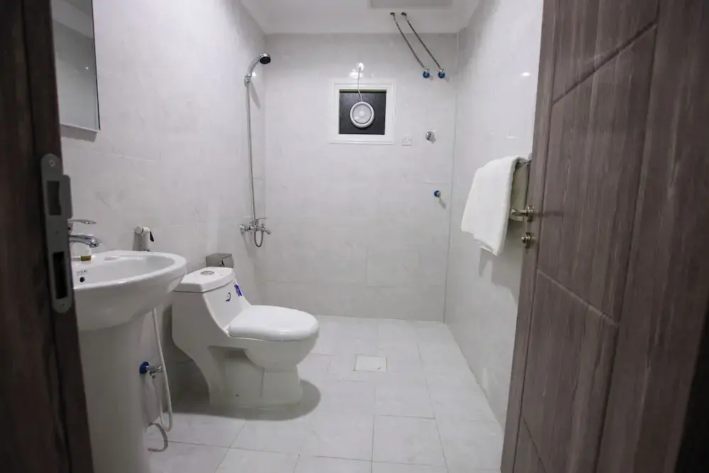 Star Night Furnished Apartments - фото 8