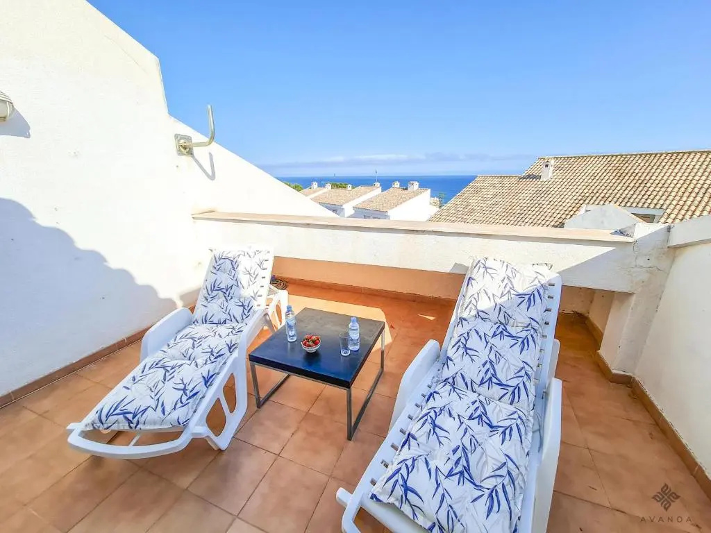 A005 - Ático dúplex en el centro de Altea con vistas parciales al mar