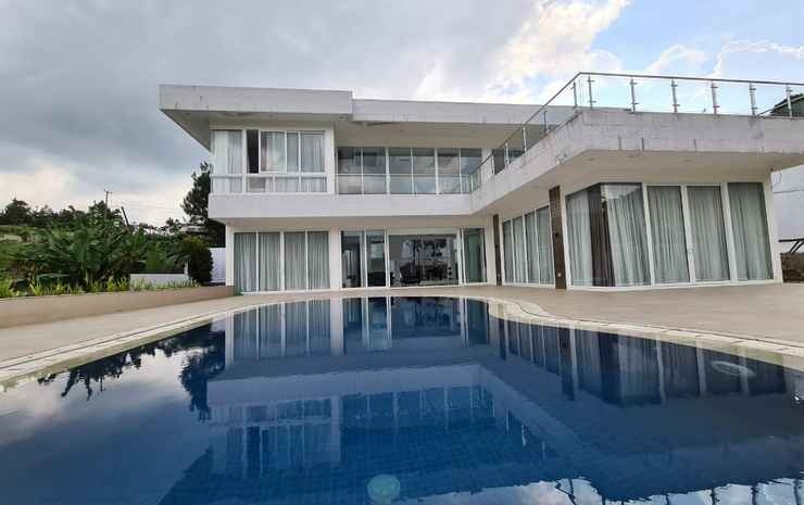 Montana Sense Villa Sentul in Megamendung