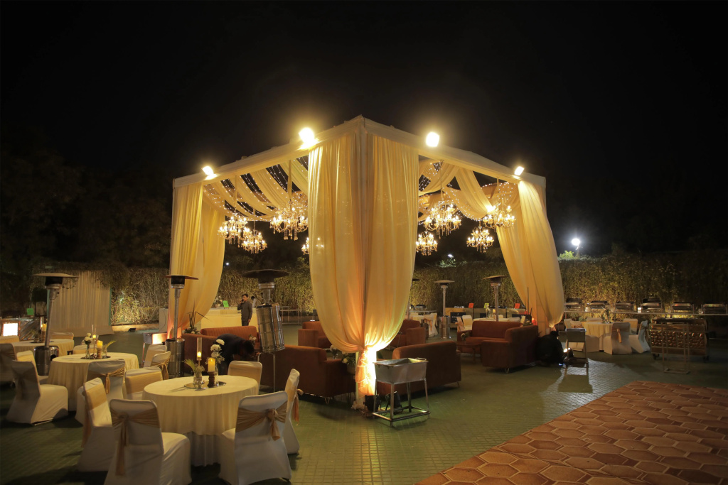 Gurmon Hotels Sohna Road Gurugram, a member of Radisson Individuals - Général