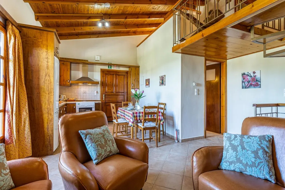 2 Bedrooms Villa with mountain view