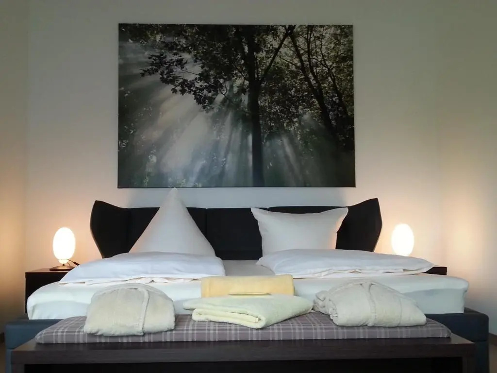 2 Bedrooms Apartment with lake view