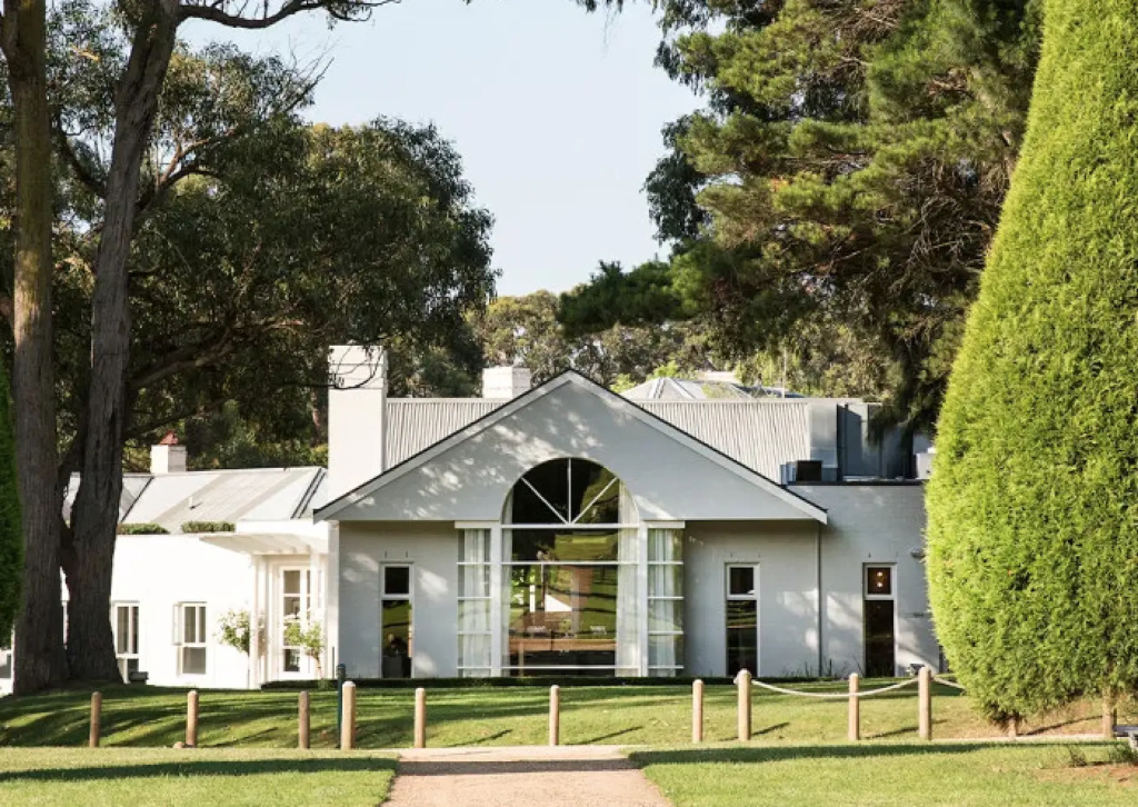 Lancemore Lindenderry Red Hill