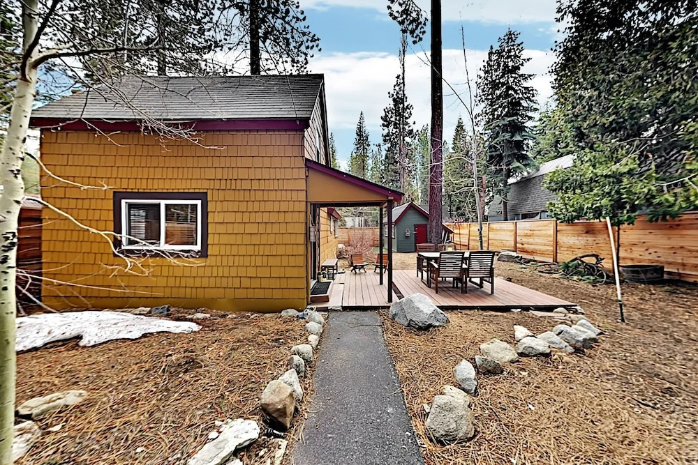 Hillcrest - 3 Br Cabin