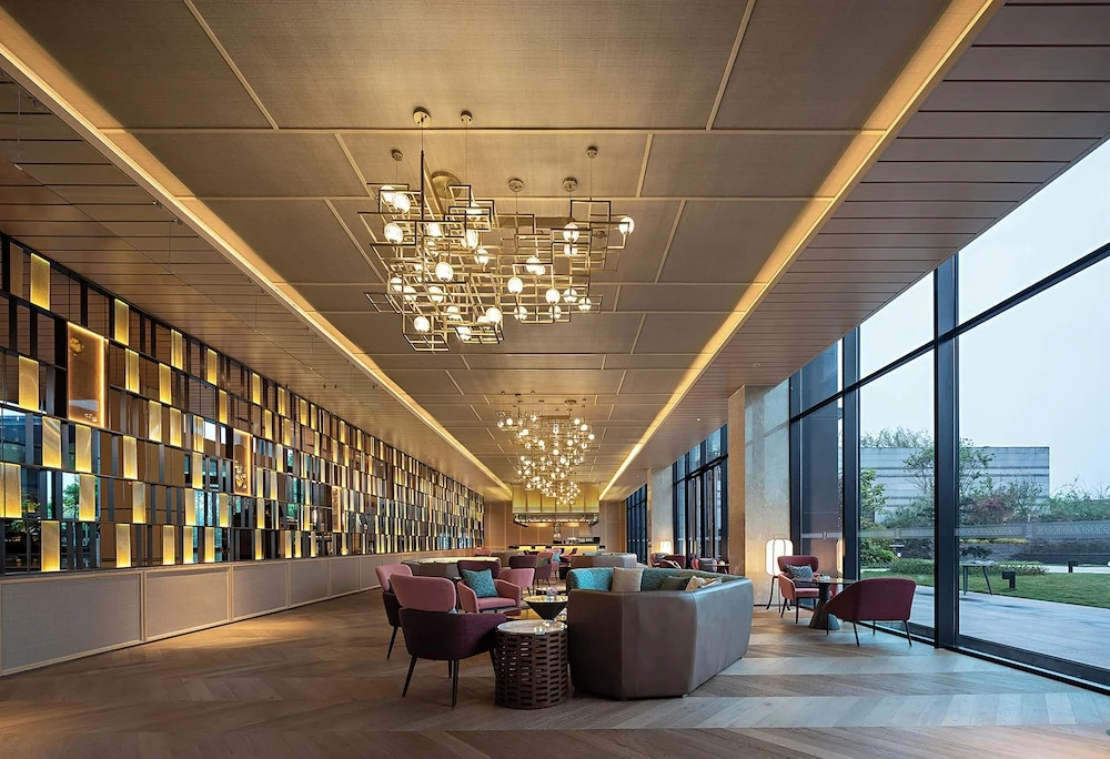 Lobby & Reception