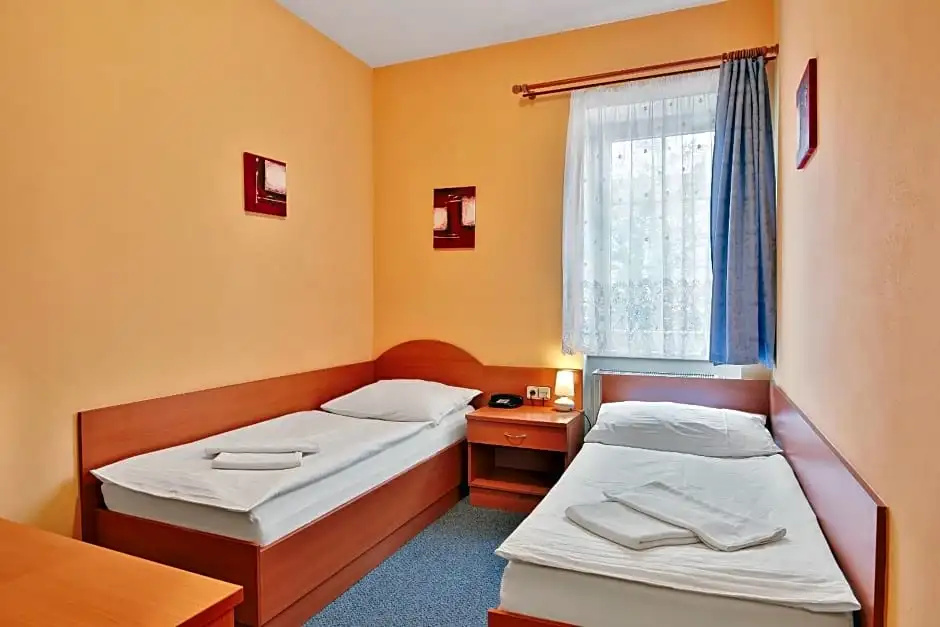 Hotel Attic - Chambres