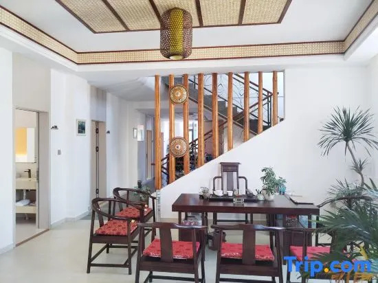 Dai people in Menghuan home stay in Dehong
