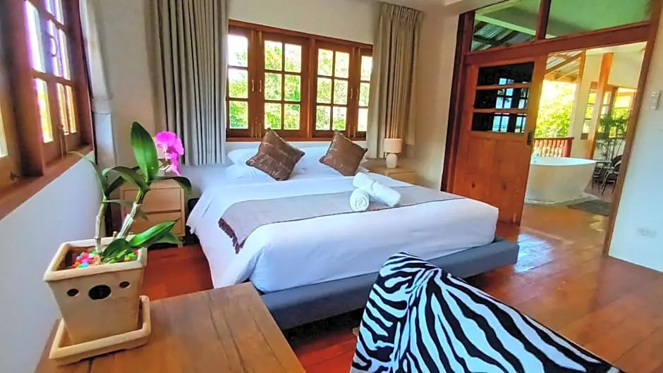 Suite with pool view