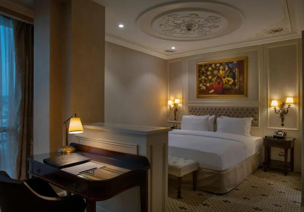 Double Junior Suite (full double bed)
