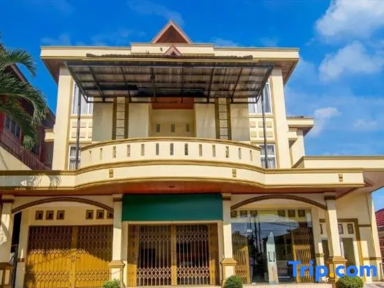 Collection O near Living World Pekanbaru formerly UIN Suska