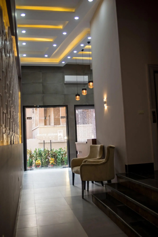 Lobby & Reception