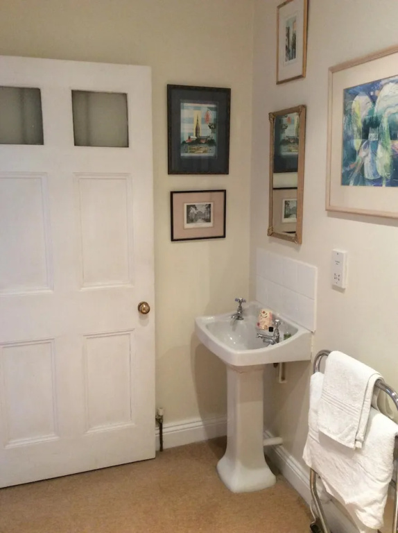 Deluxe Double room with garden view (full double bed)