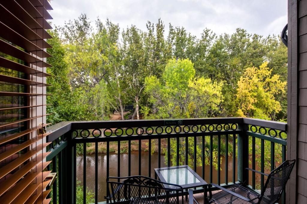 Inn Above Oak Creek by null