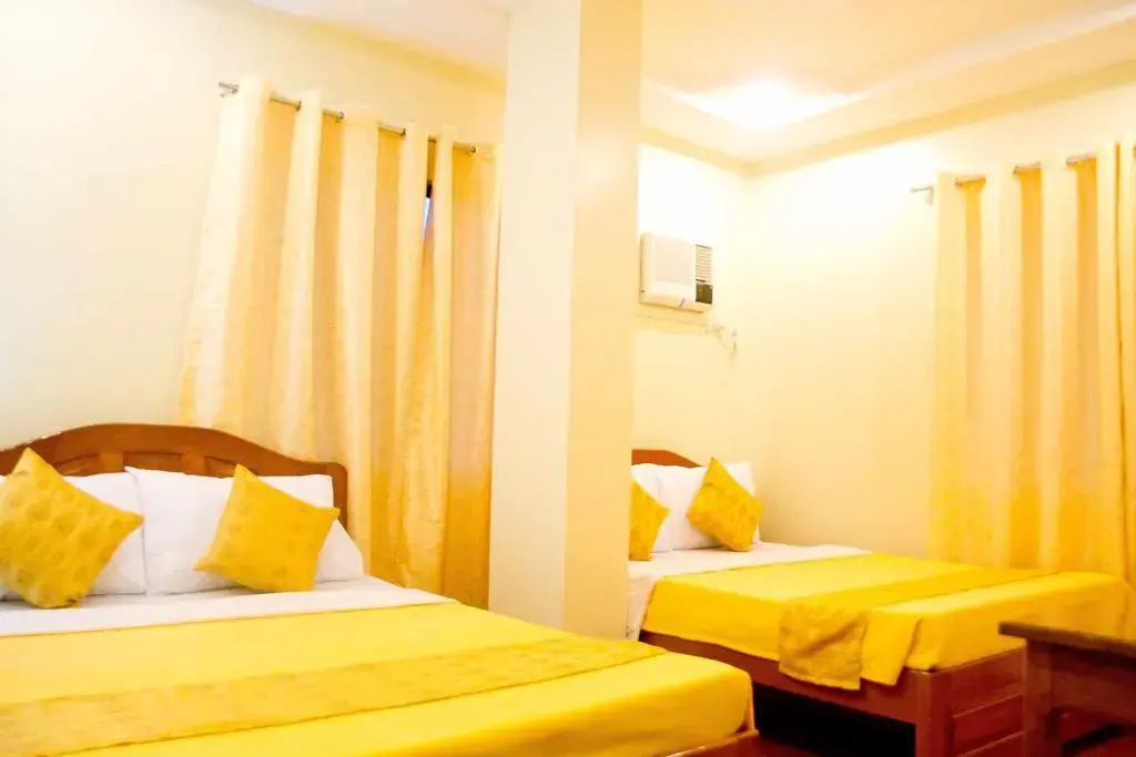 Deluxe Quadruple room