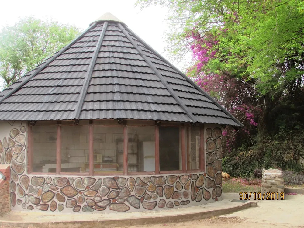 Amanzimlotzi Riverside Bush Camp