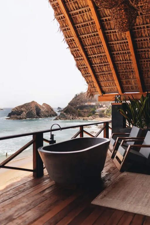 Beach & Waterfront