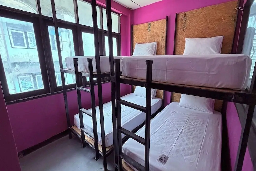 Pink Kraken Hostel — фото
