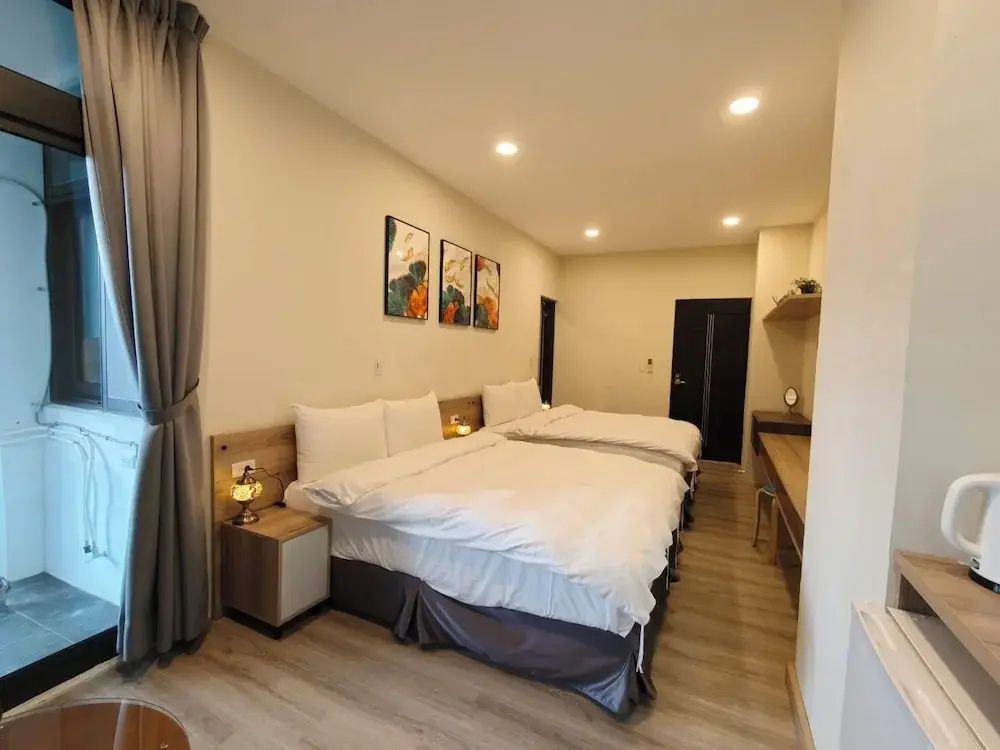 Superior Quadruple room with balcony