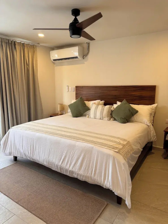 Deluxe Studio