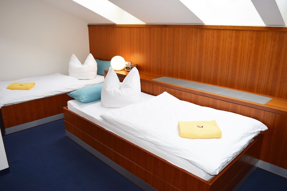 Standard Double room (twin beds)