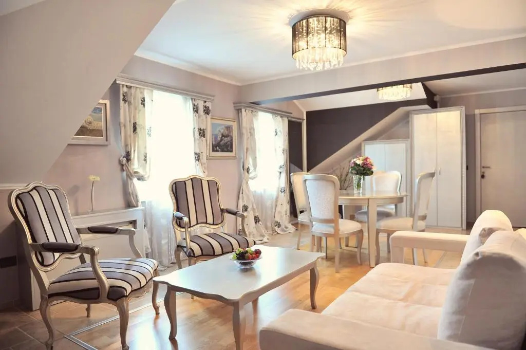 Penthouse Suite