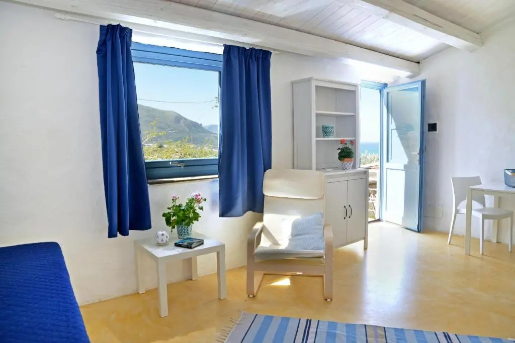 Standard Family room with sea view